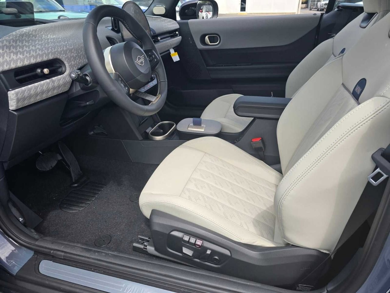 2026 MINI CONVERTIBLE SIGNATURE PLUS