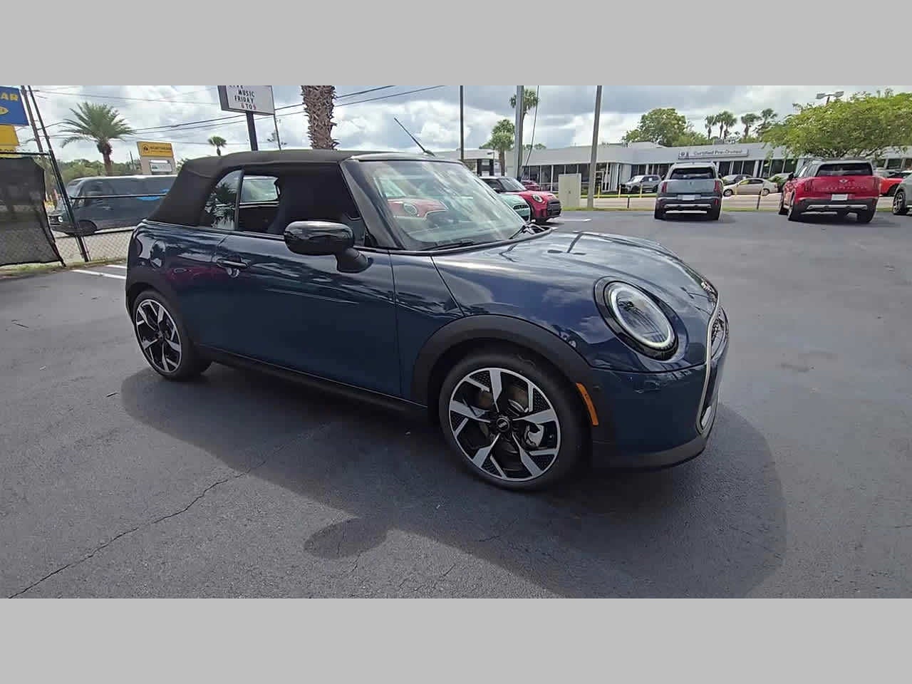 2026 MINI CONVERTIBLE SIGNATURE PLUS