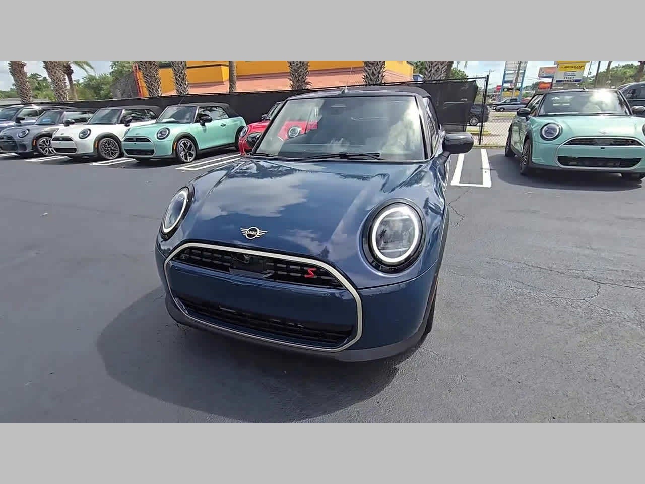 2026 MINI CONVERTIBLE SIGNATURE PLUS