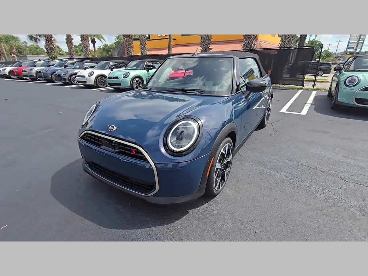 2026 MINI CONVERTIBLE SIGNATURE PLUS