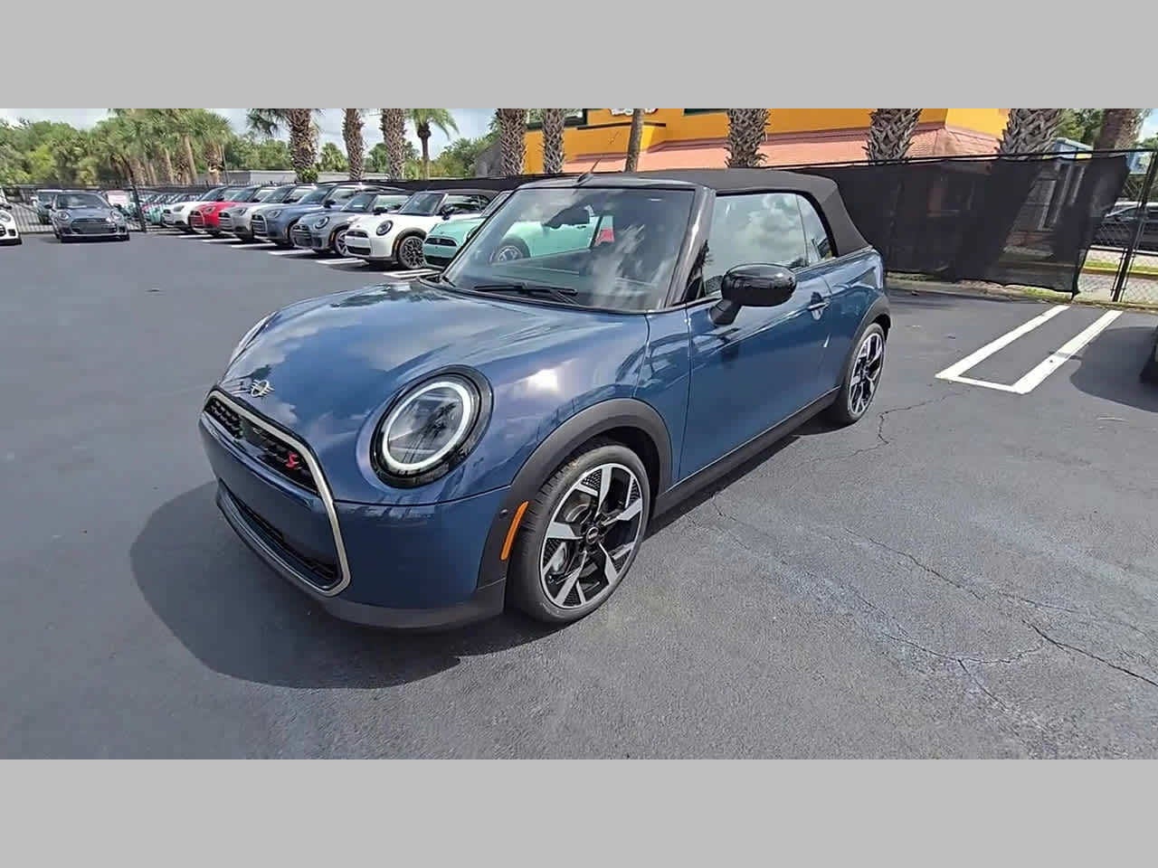2026 MINI CONVERTIBLE SIGNATURE PLUS