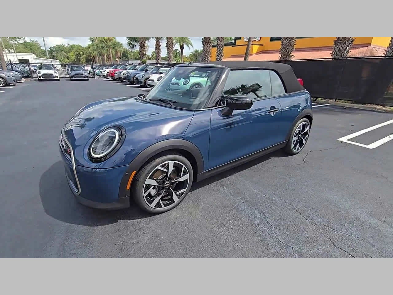 2026 MINI CONVERTIBLE SIGNATURE PLUS