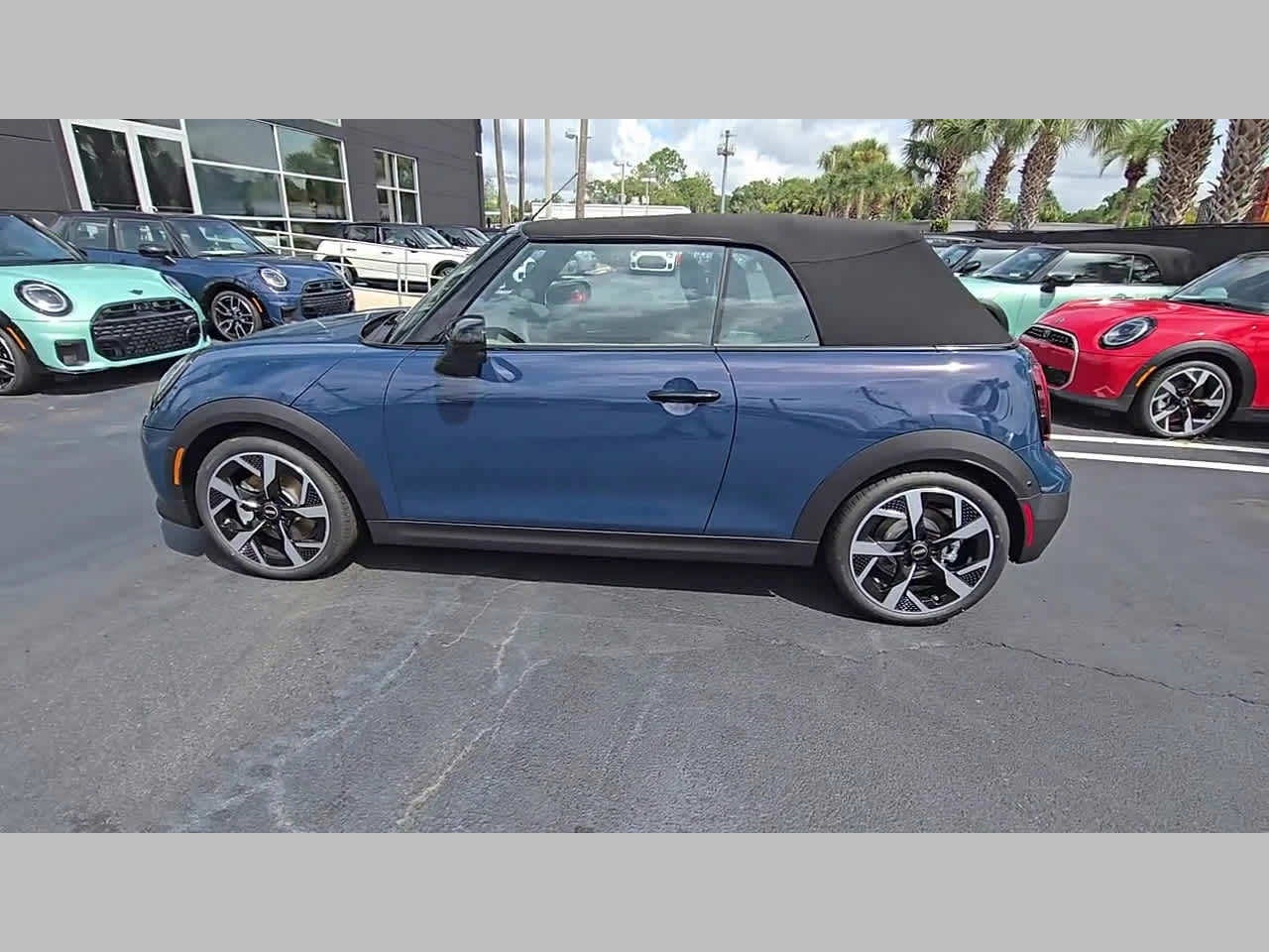 2026 MINI CONVERTIBLE SIGNATURE PLUS