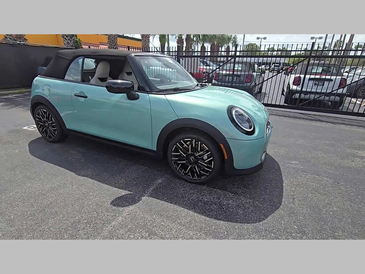 2026 MINI CONVERTIBLE ICONIC