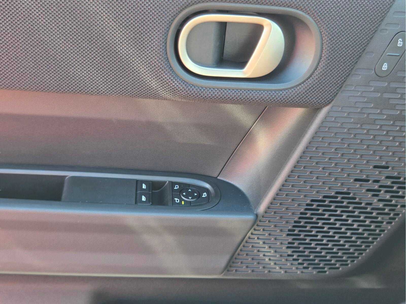 2026 MINI 2 DOOR ICONIC