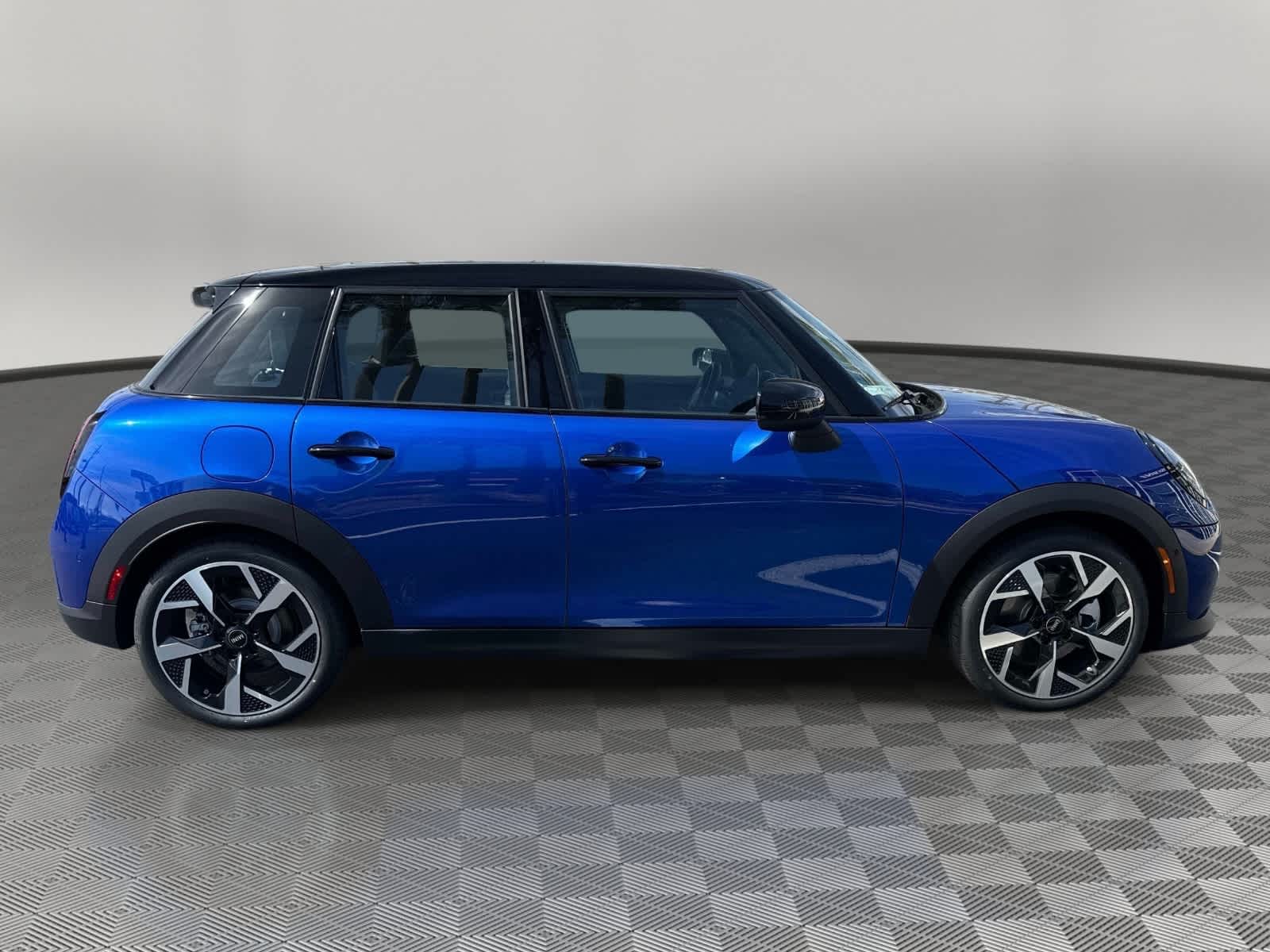 2026 MINI 4 DOOR OXFORD EDITION