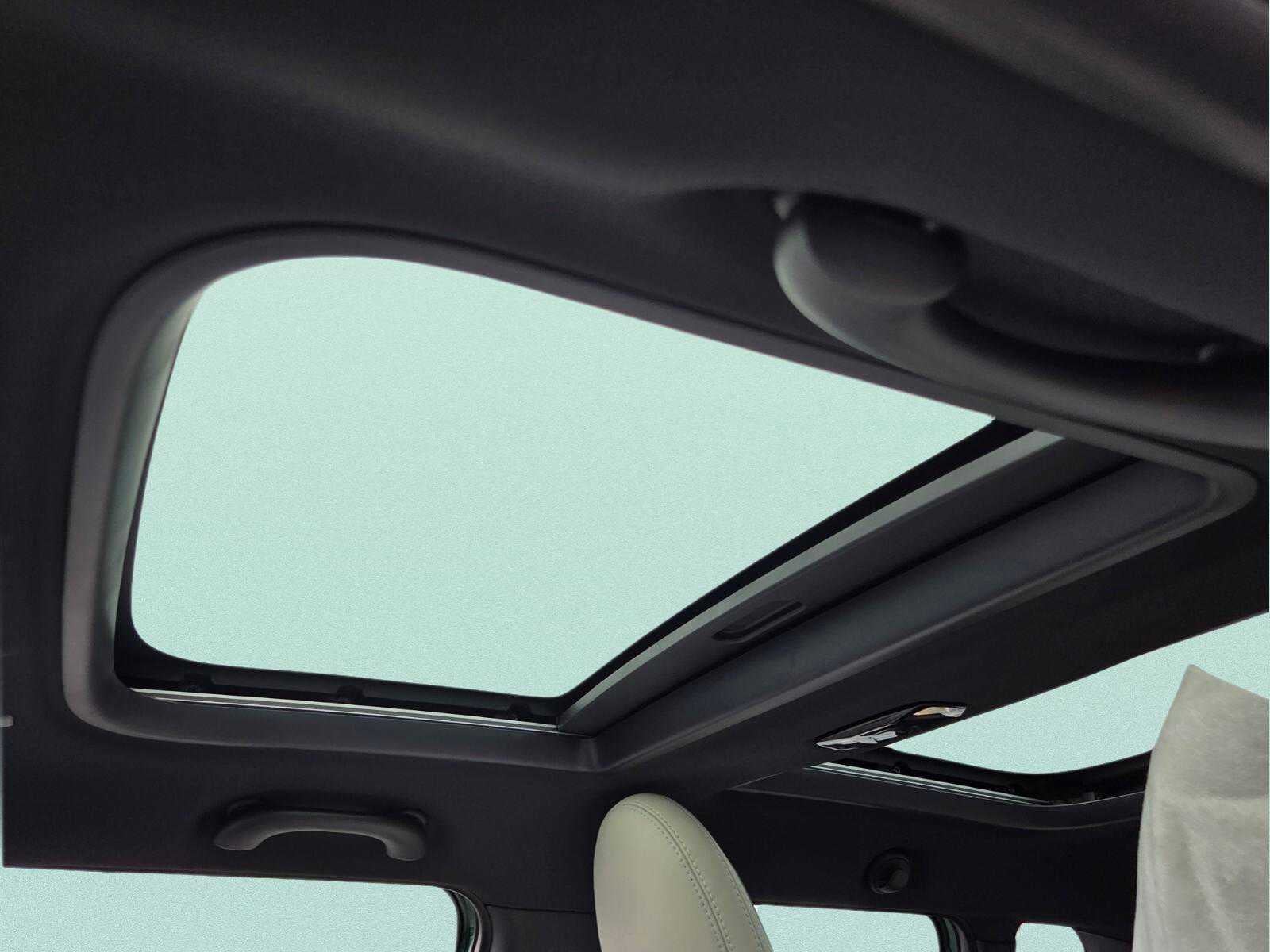 2026 MINI 4 DOOR SIGNATURE PLUS