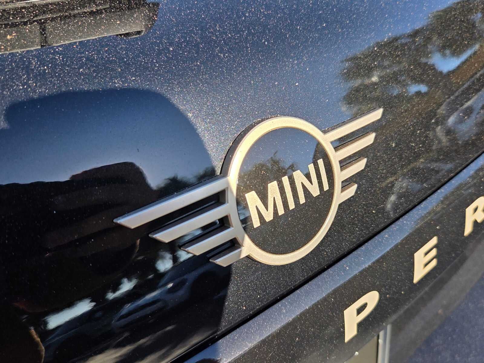 2027 MINI 4 DOOR SIGNATURE PLUS
