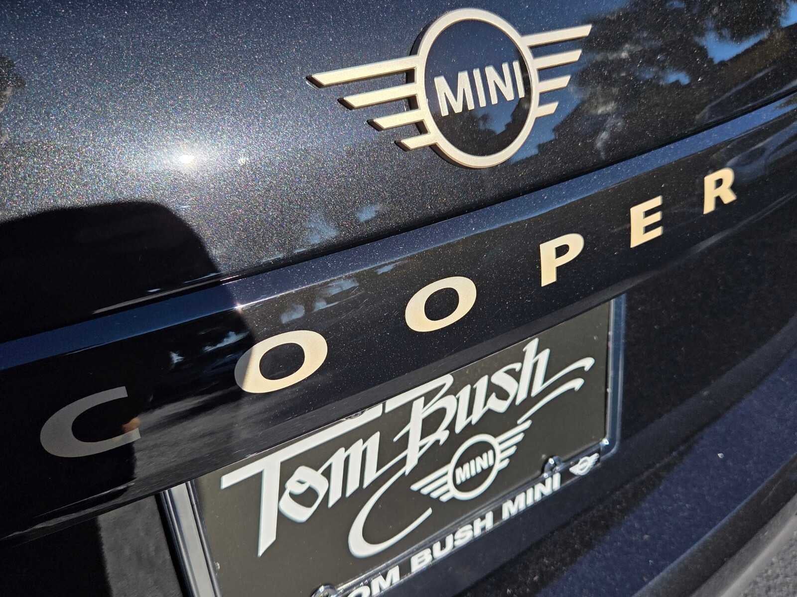 2027 MINI 4 DOOR SIGNATURE PLUS