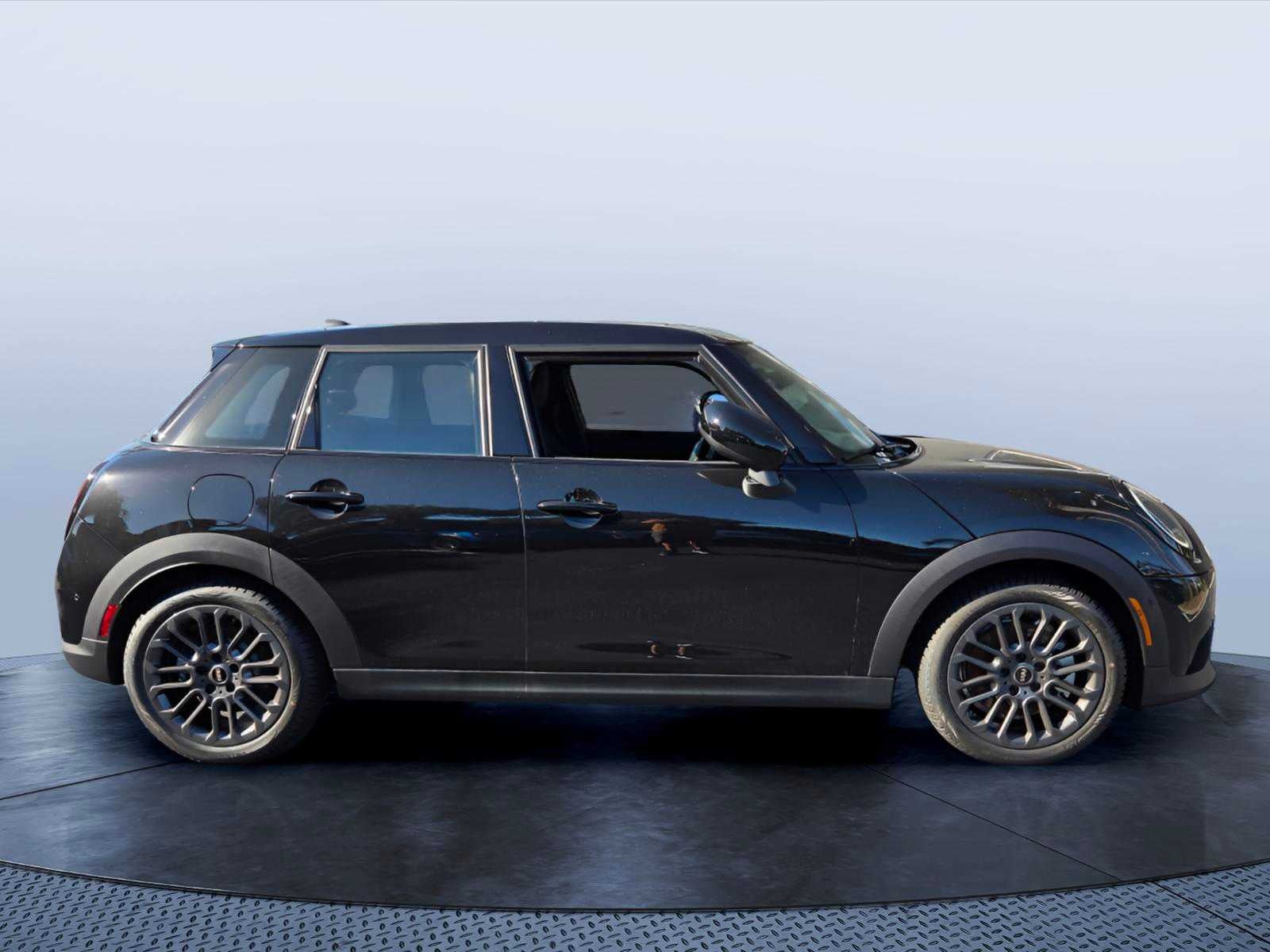 2027 MINI 4 DOOR SIGNATURE PLUS