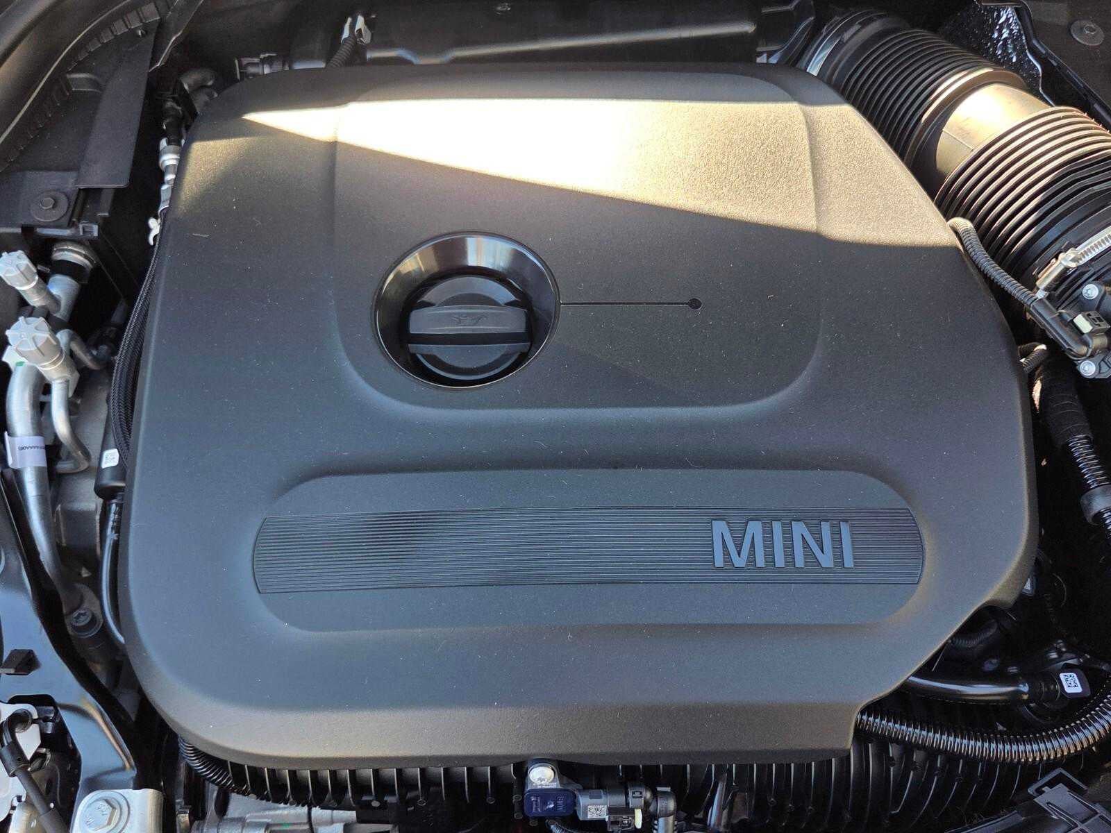 2027 MINI 4 DOOR SIGNATURE PLUS