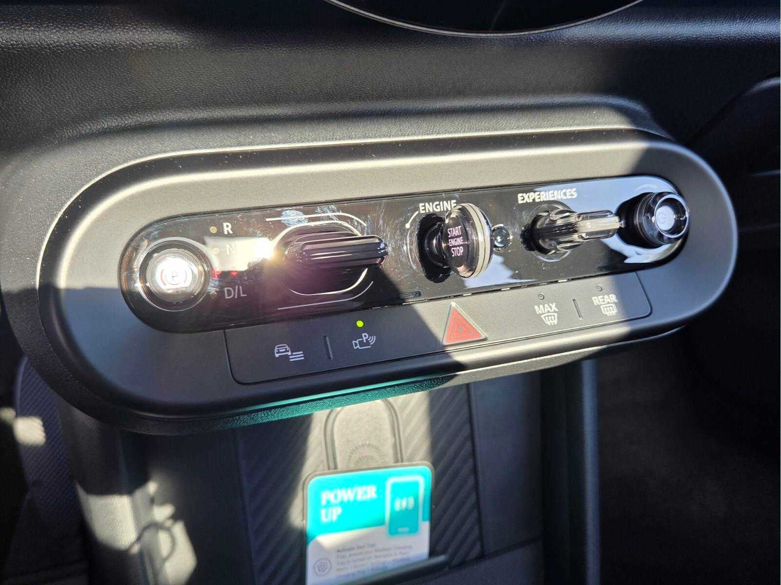 2027 MINI 4 DOOR SIGNATURE PLUS
