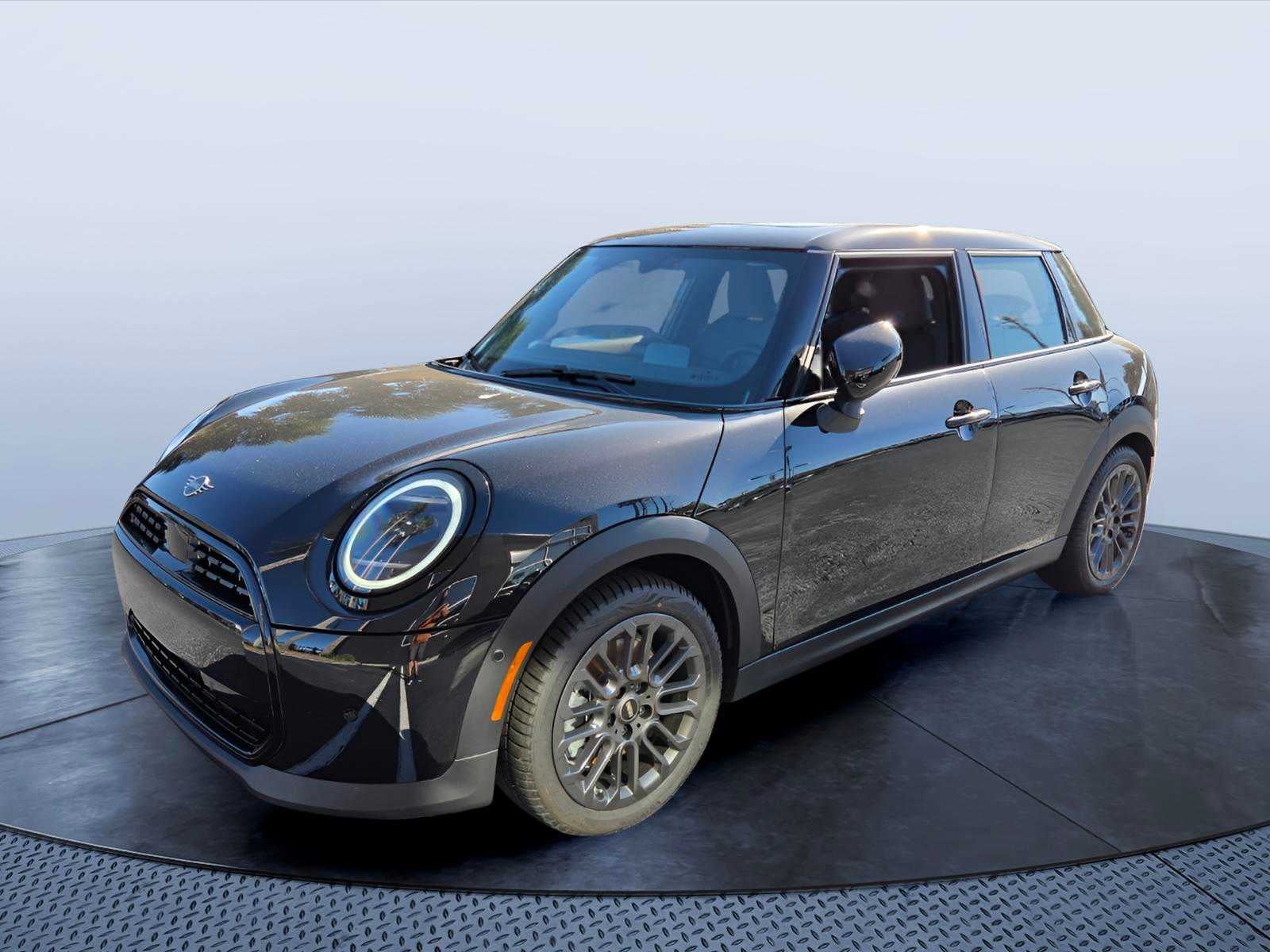 2027 MINI 4 DOOR SIGNATURE PLUS