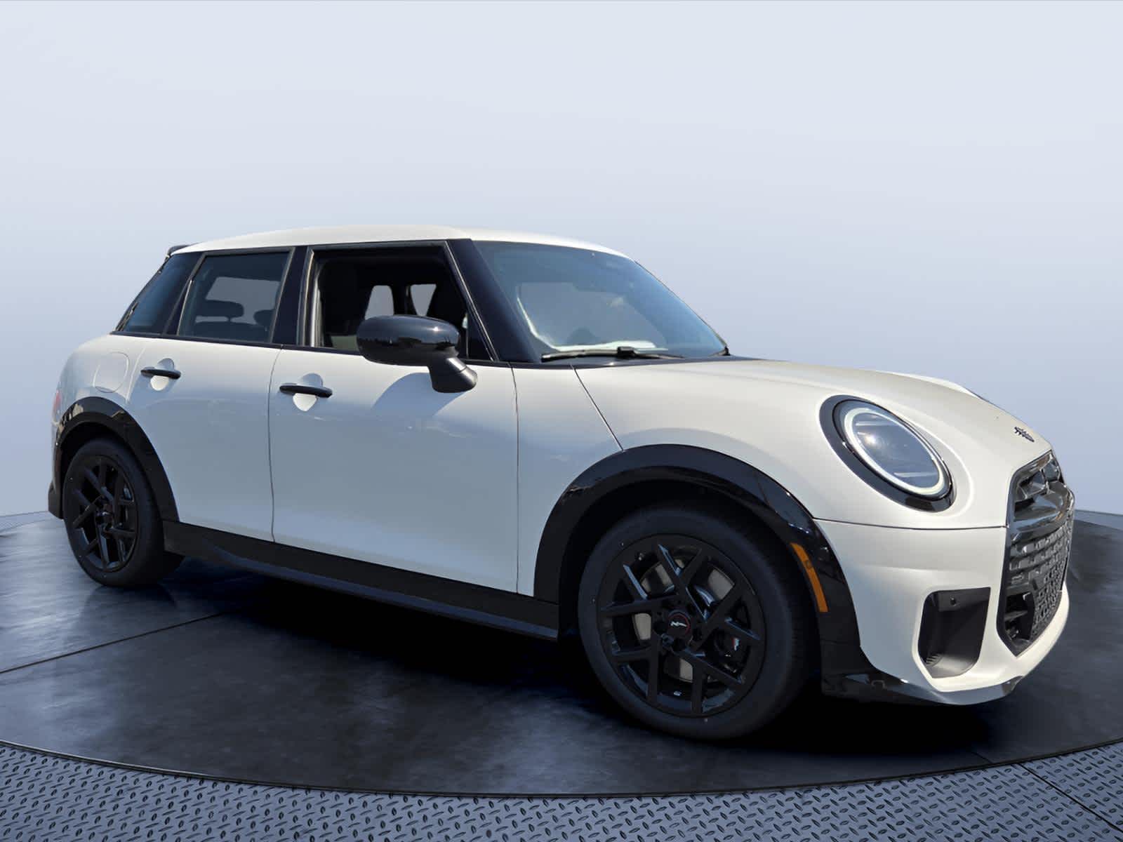 2026 MINI 4 DOOR ICONIC