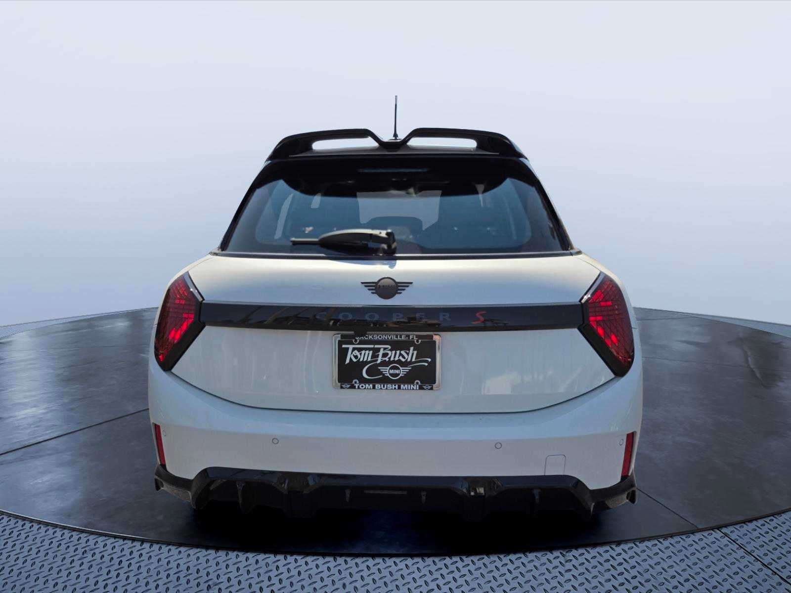 2026 MINI 4 DOOR ICONIC