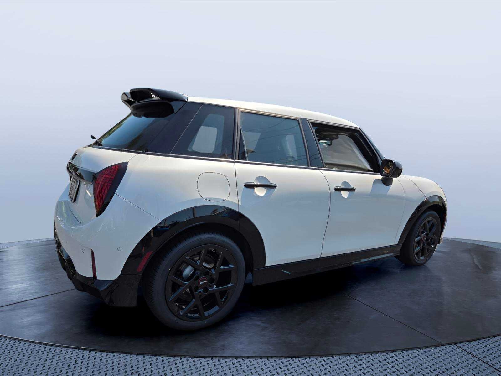 2026 MINI 4 DOOR ICONIC