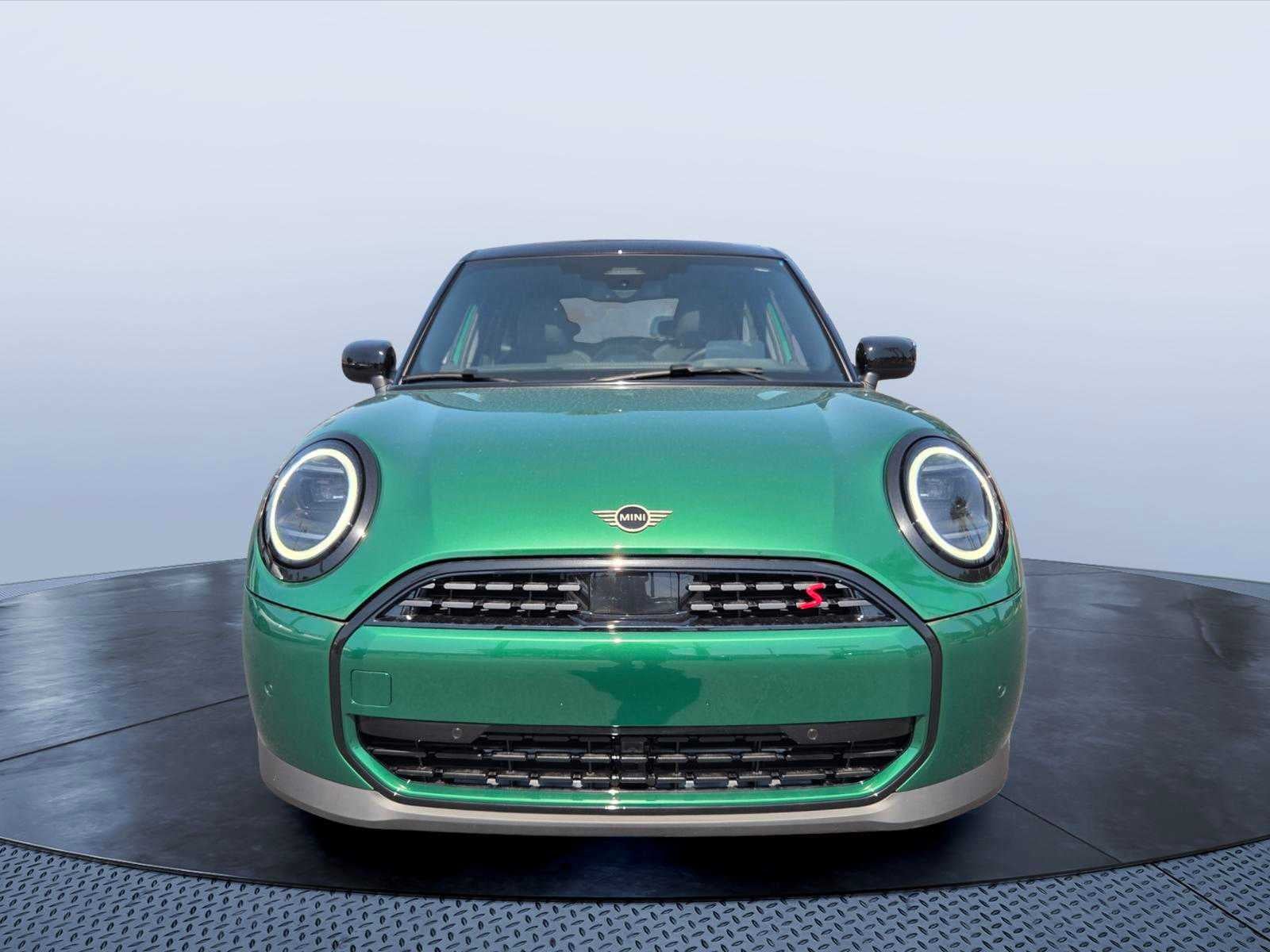 2026 MINI 4 DOOR SIGNATURE PLUS