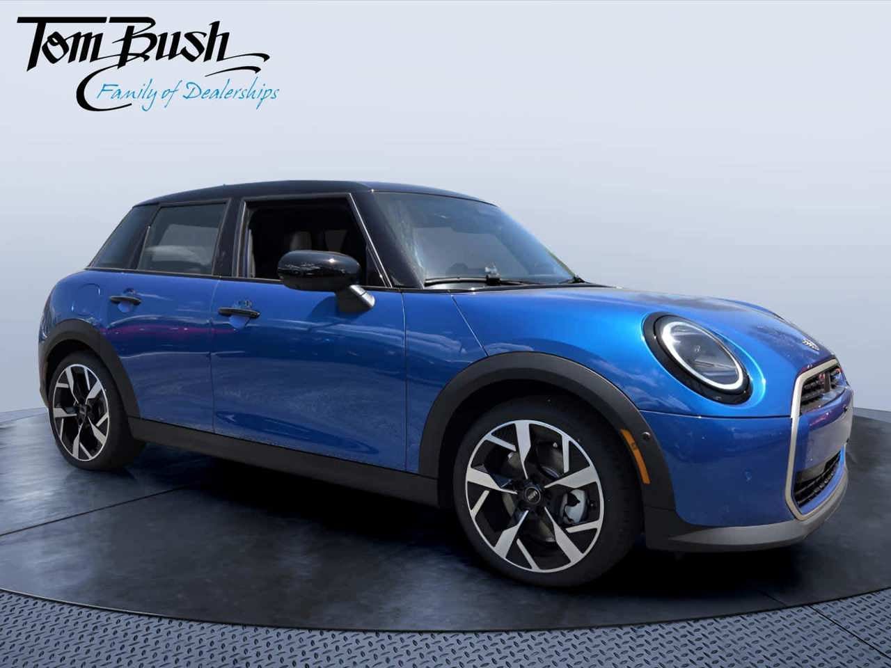 2026 MINI Hardtop Cooper S's photo