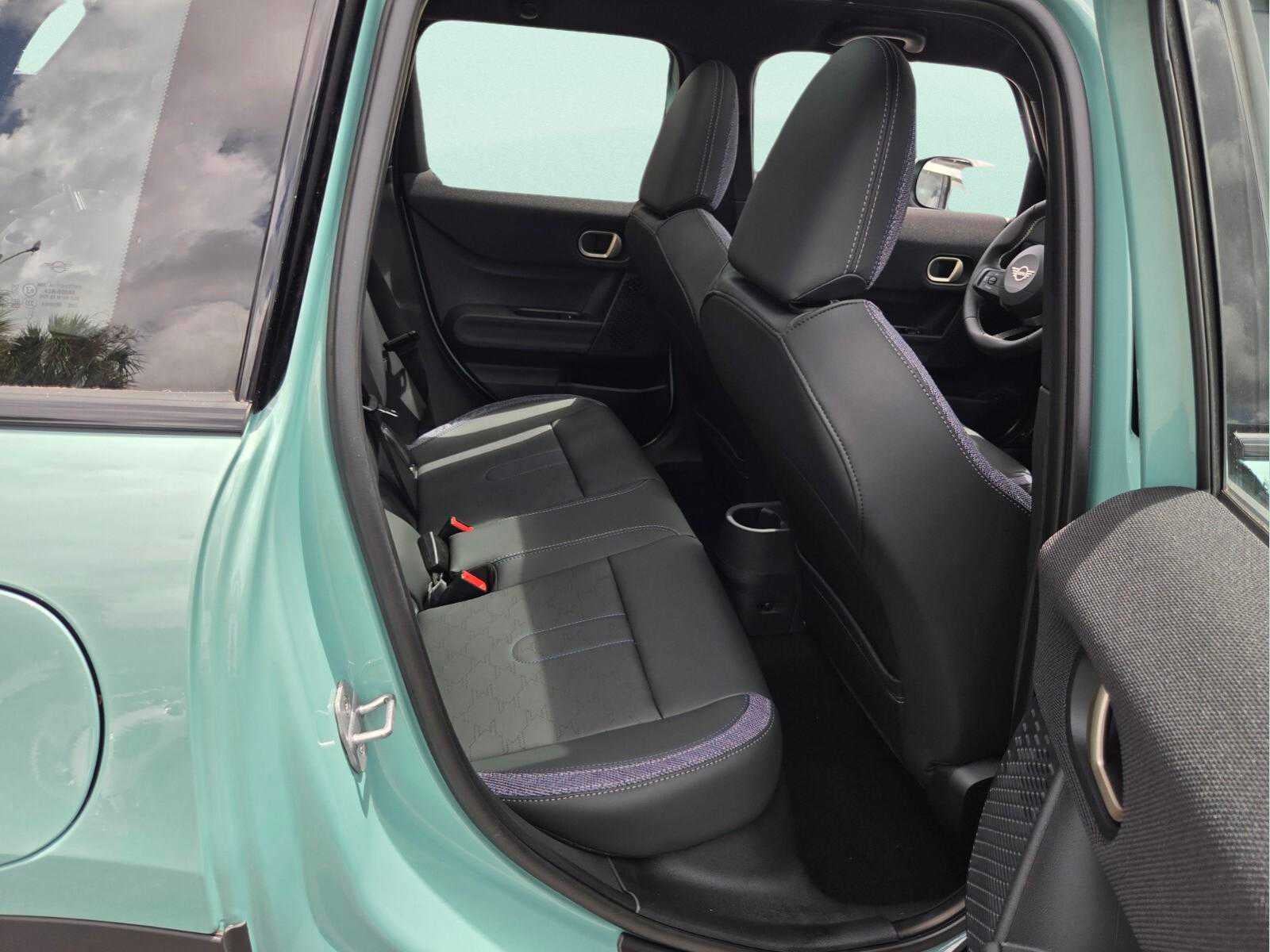 2026 MINI 4 DOOR ICONIC
