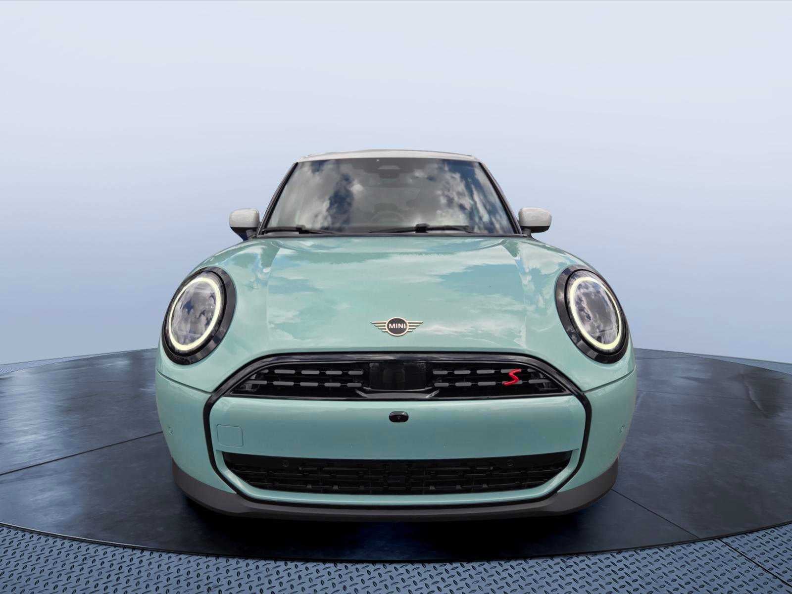 2026 MINI 4 DOOR ICONIC