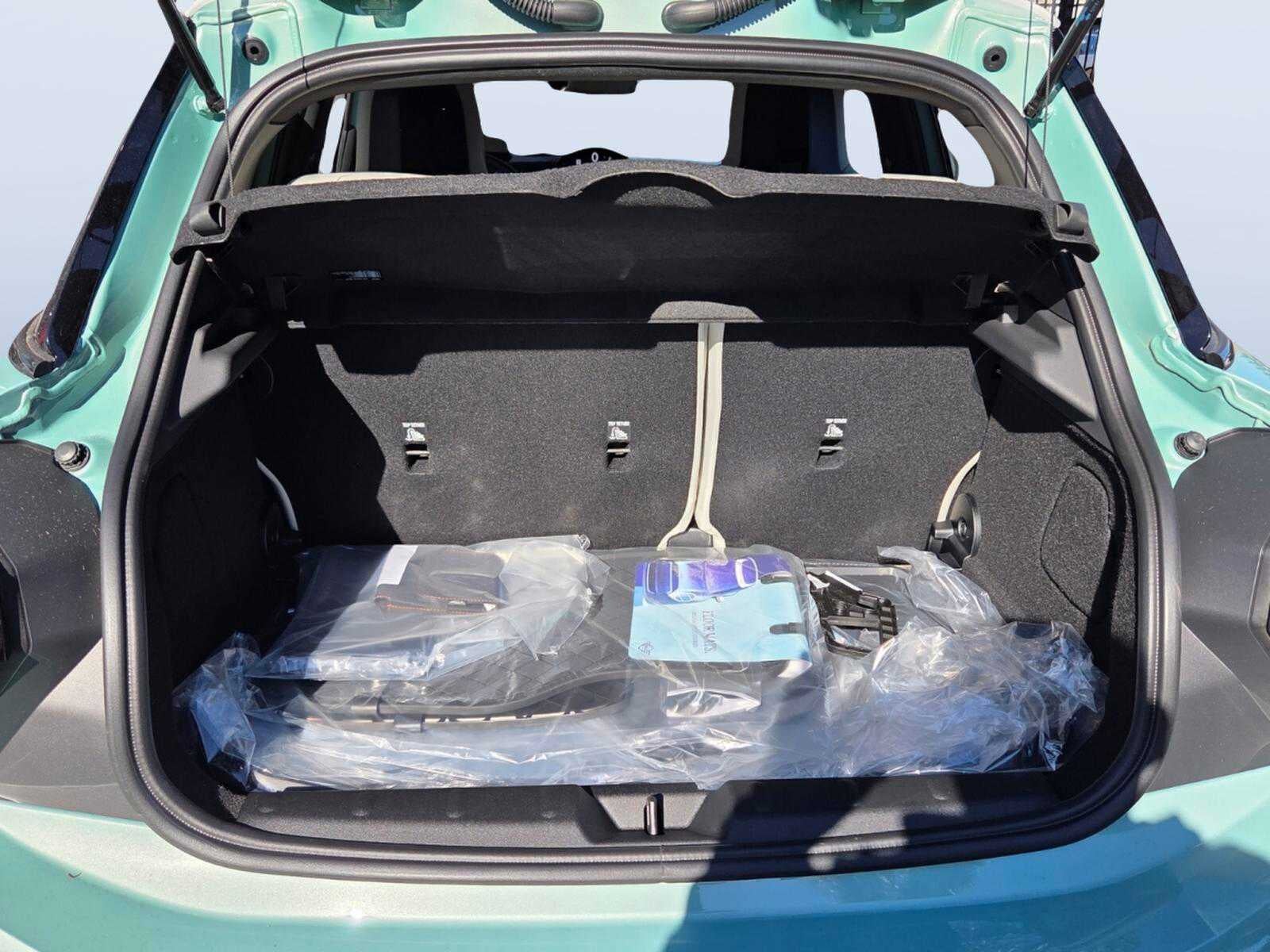 2027 MINI 4 DOOR ICONIC