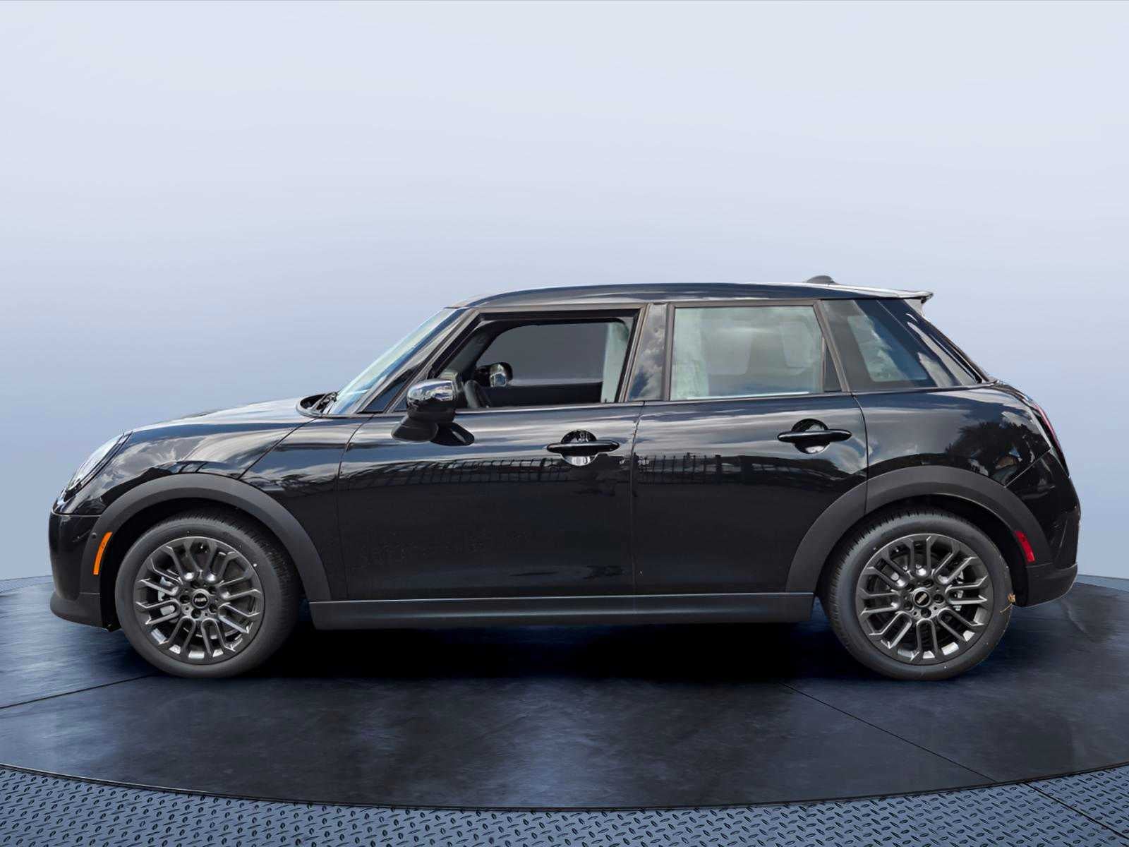 2026 MINI 4 DOOR SIGNATURE PLUS