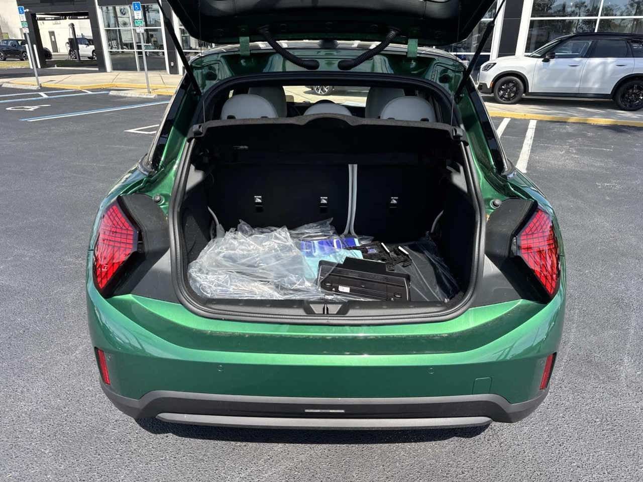 2026 MINI 4 DOOR ICONIC