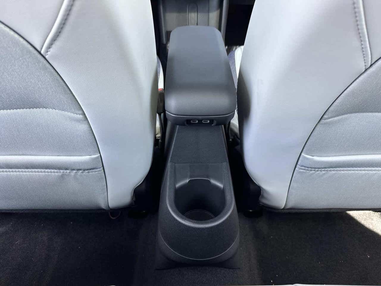 2026 MINI 4 DOOR ICONIC