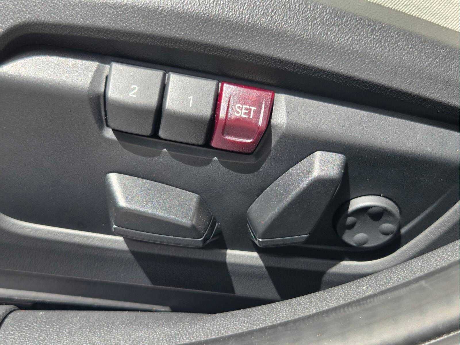 2026 MINI 4 DOOR SIGNATURE PLUS
