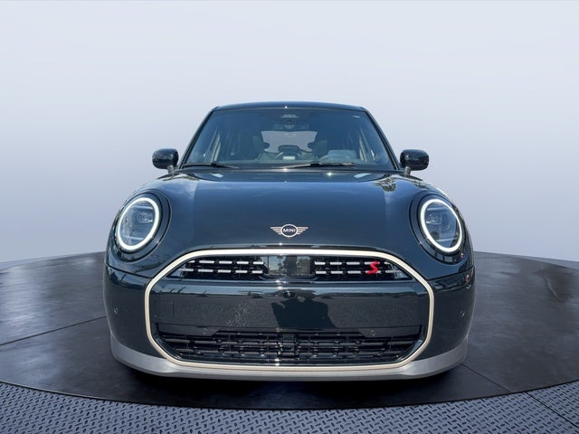 2026 MINI 4 DOOR ICONIC