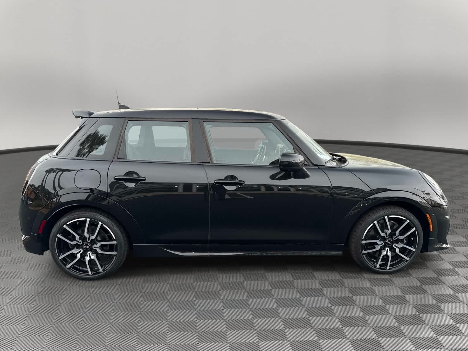 2025 MINI HARDTOP 4 DOOR Cooper S