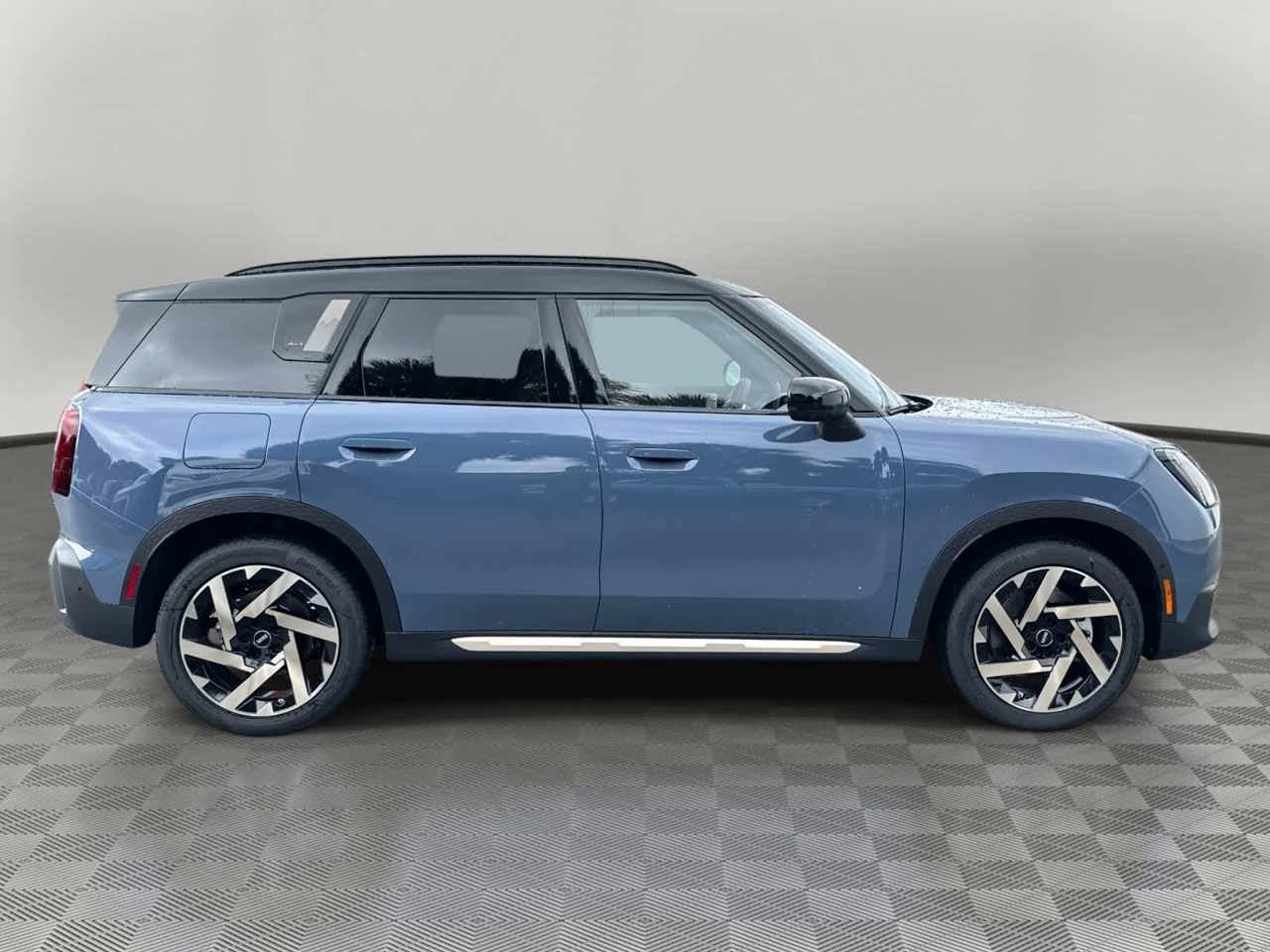 2026 MINI COUNTRYMAN ICONIC