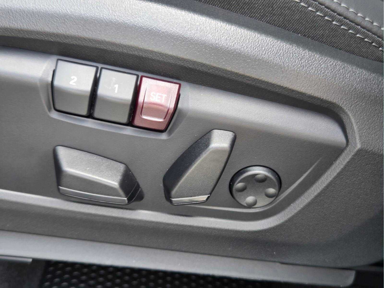 2027 MINI COUNTRYMAN ICONIC