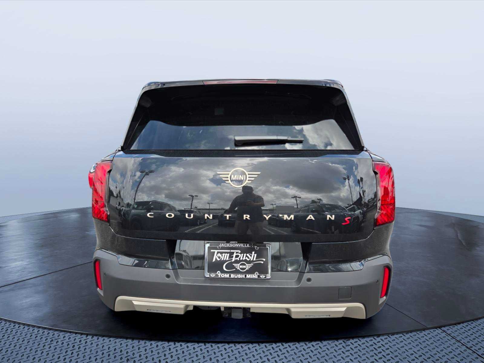 2027 MINI COUNTRYMAN ICONIC