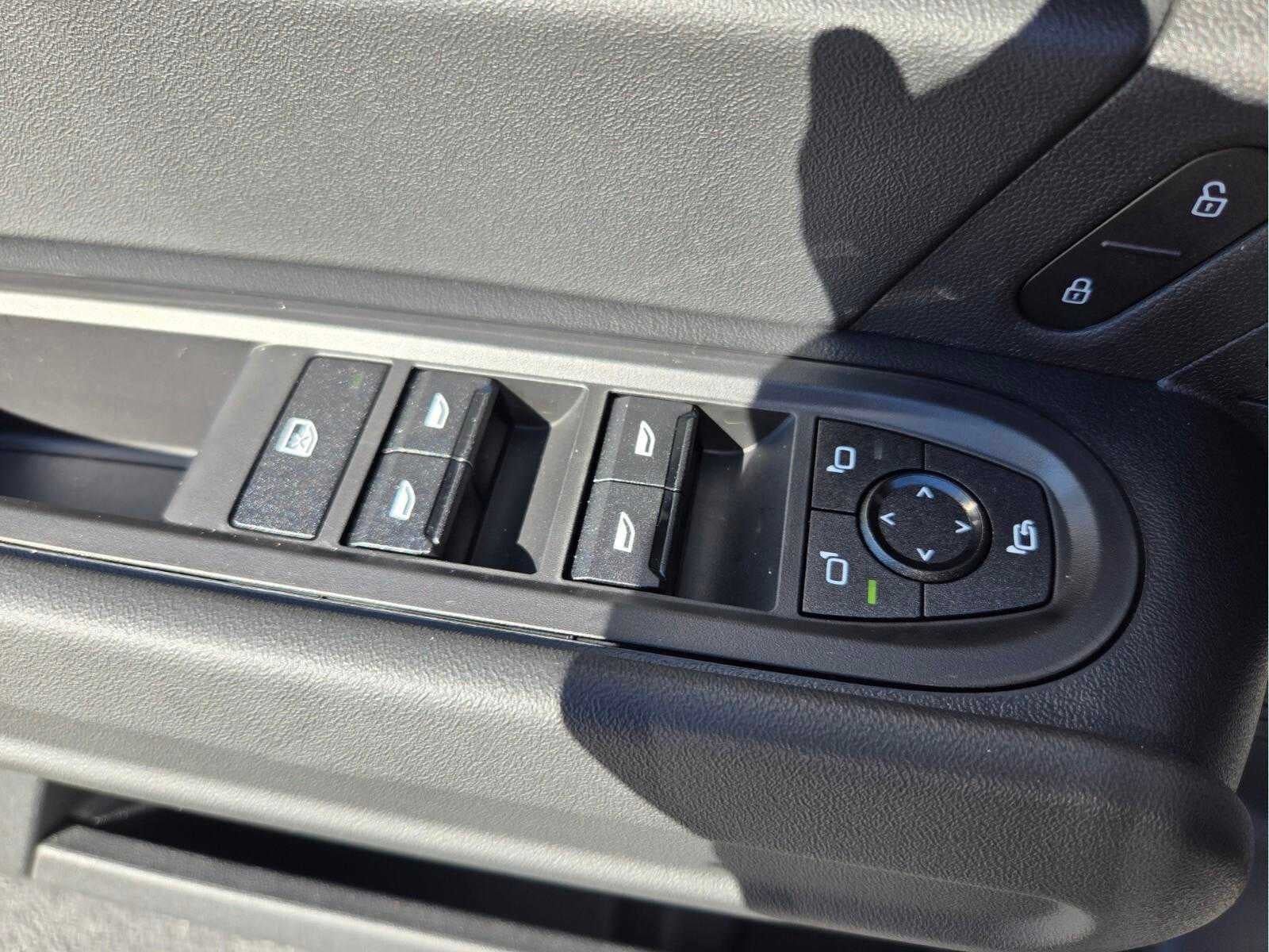 2027 MINI COUNTRYMAN ICONIC