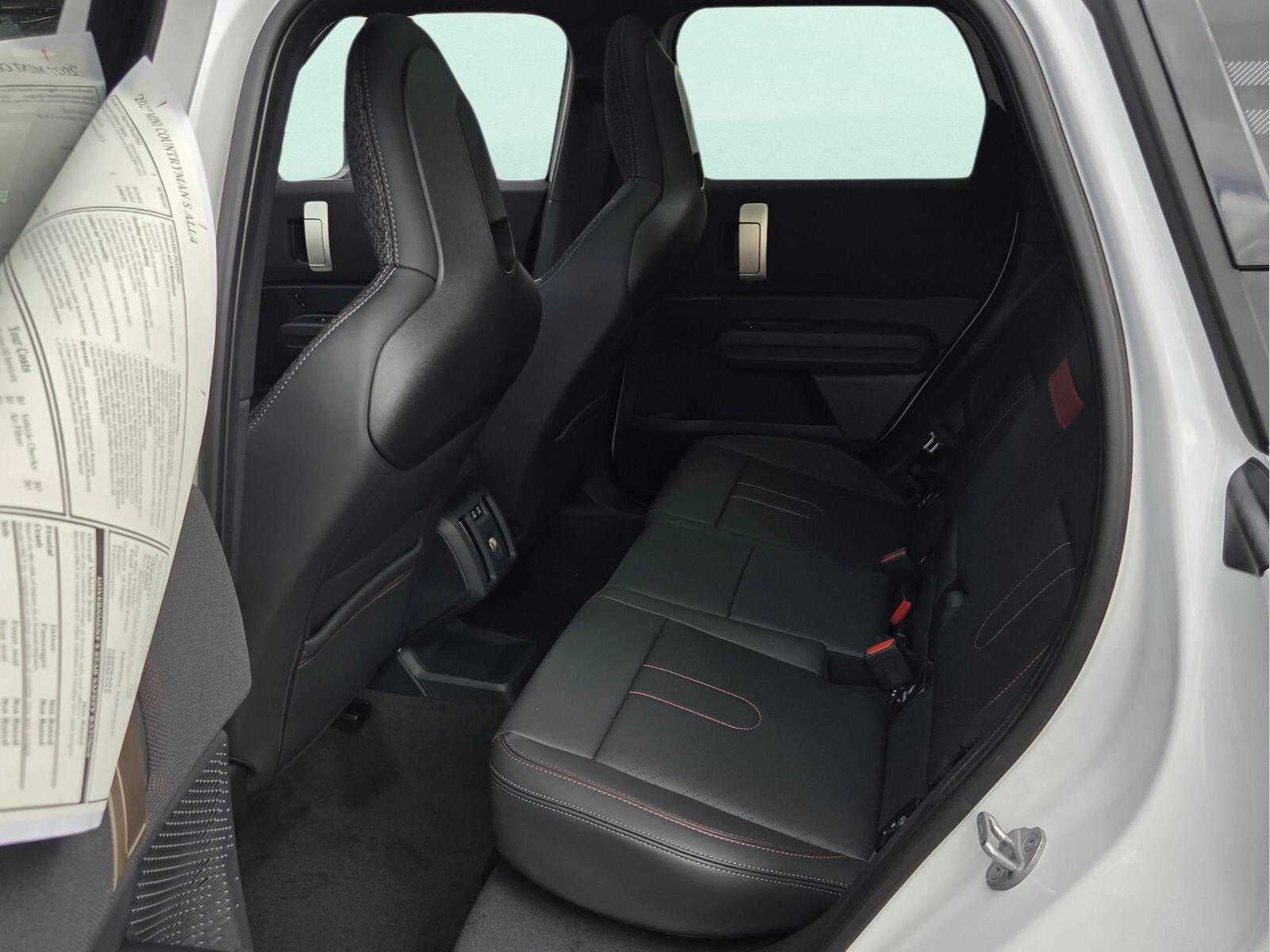 2027 MINI COUNTRYMAN ICONIC