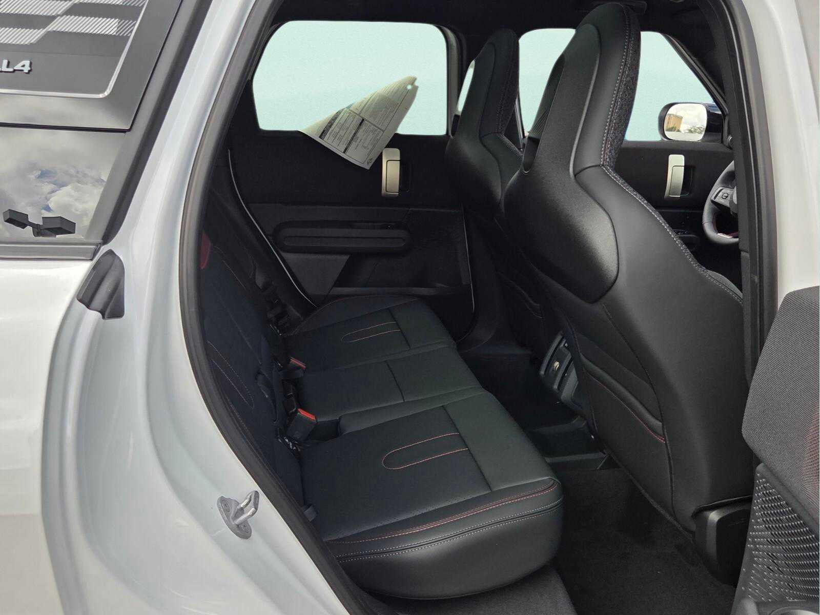 2027 MINI COUNTRYMAN ICONIC