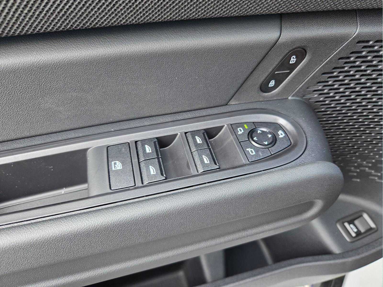 2027 MINI COUNTRYMAN ICONIC