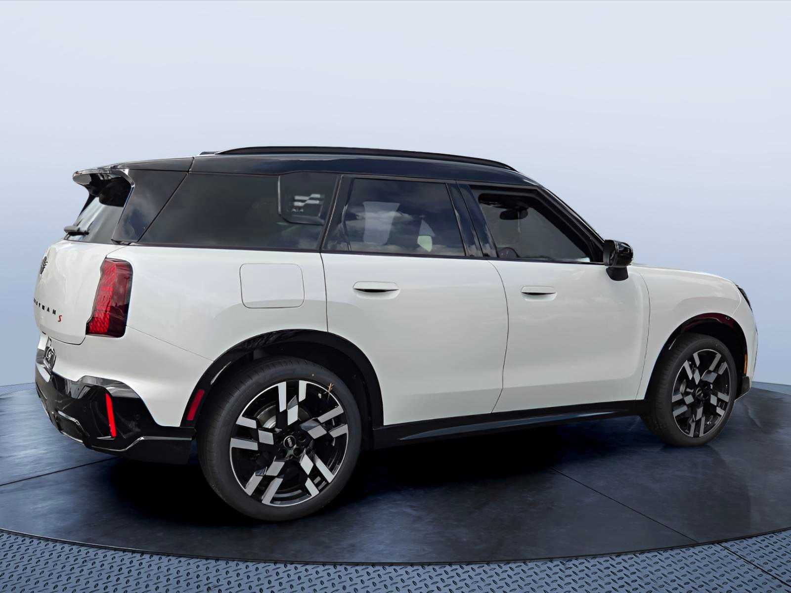 2027 MINI COUNTRYMAN ICONIC