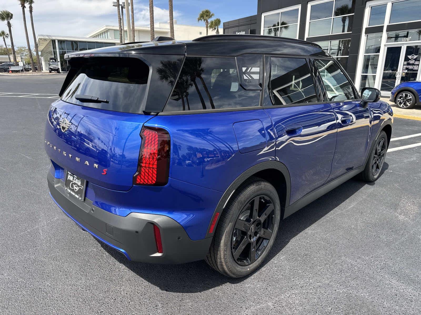 2026 MINI COUNTRYMAN OXFORD EDITION