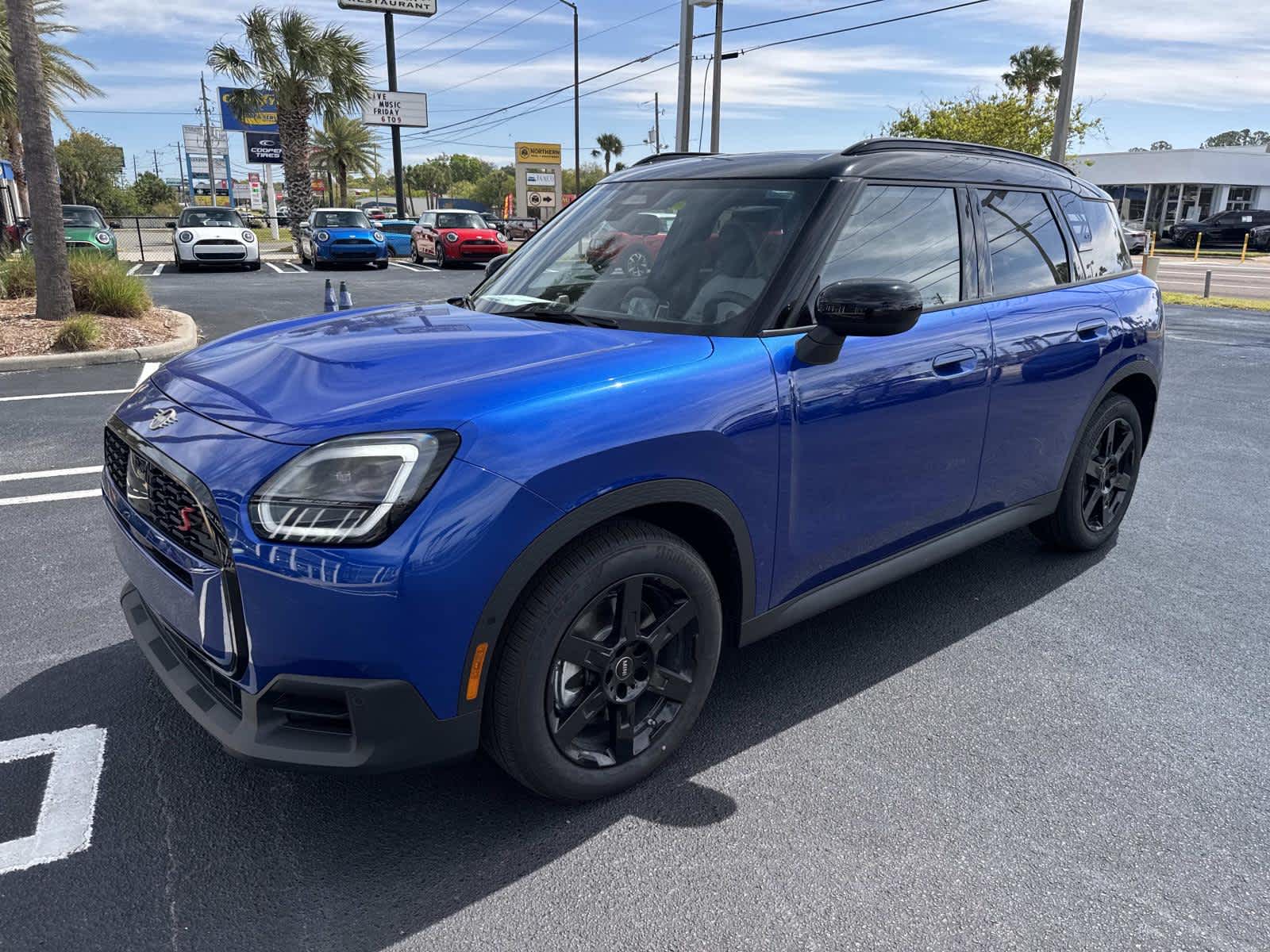 2026 MINI COUNTRYMAN OXFORD EDITION