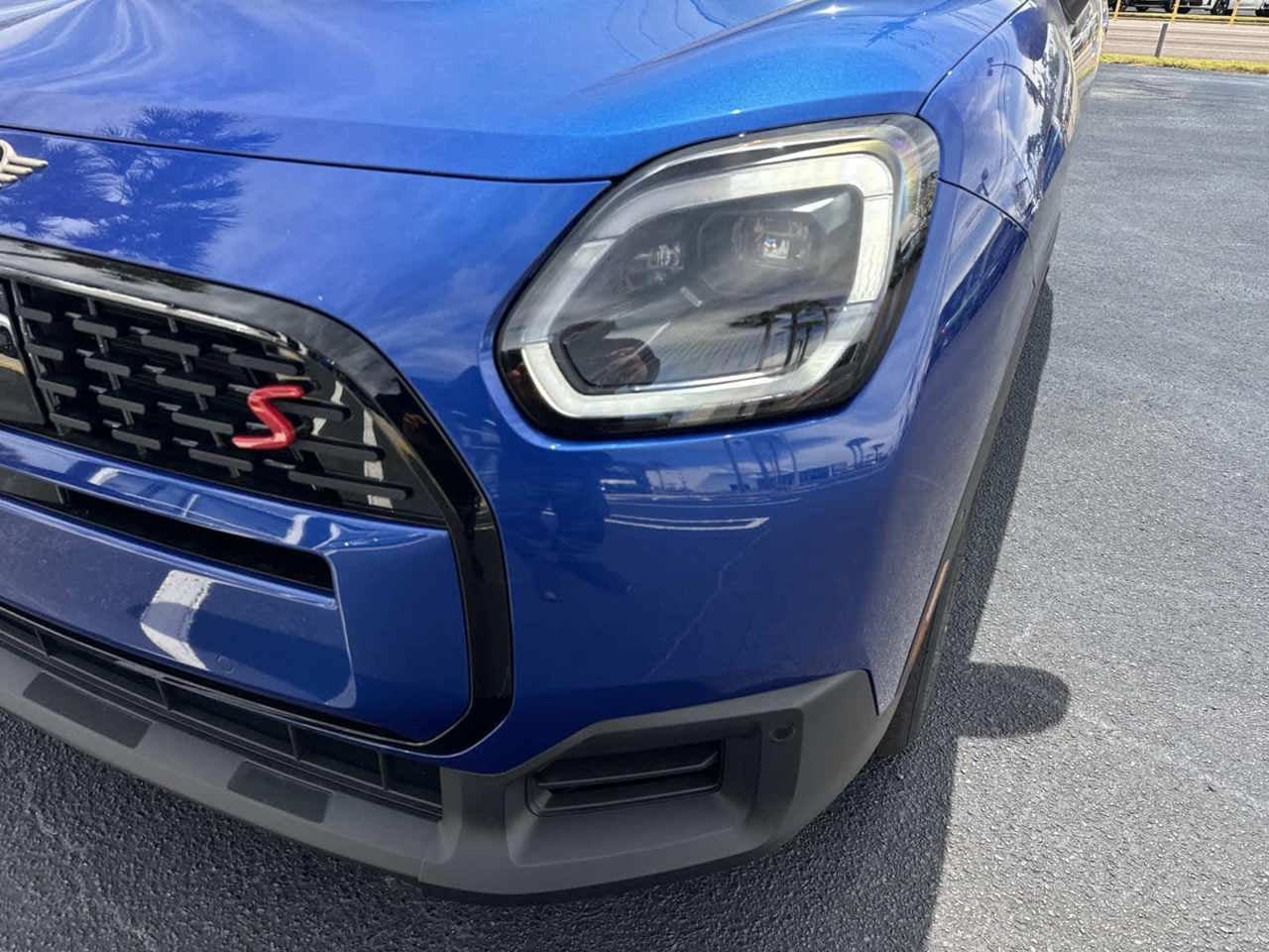 2026 MINI COUNTRYMAN OXFORD EDITION