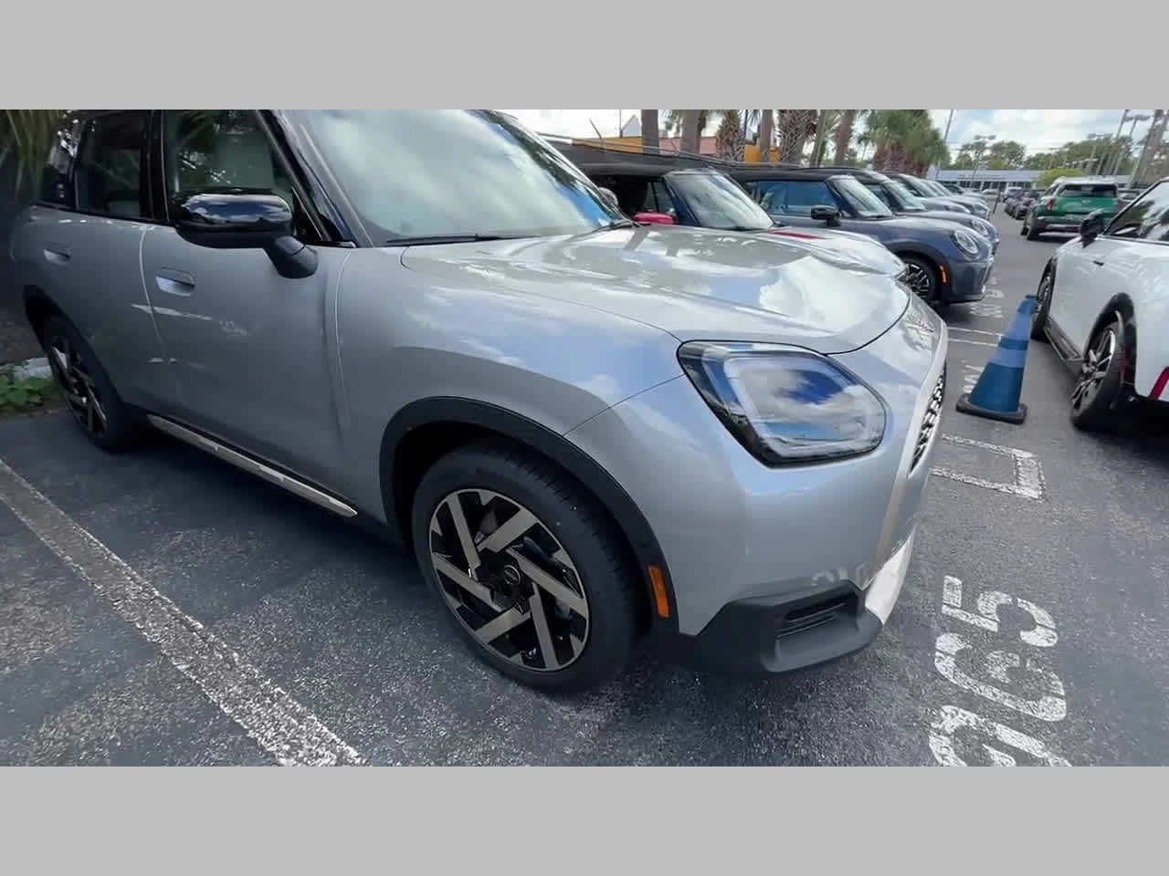 2026 MINI COUNTRYMAN SIGNATURE PLUS