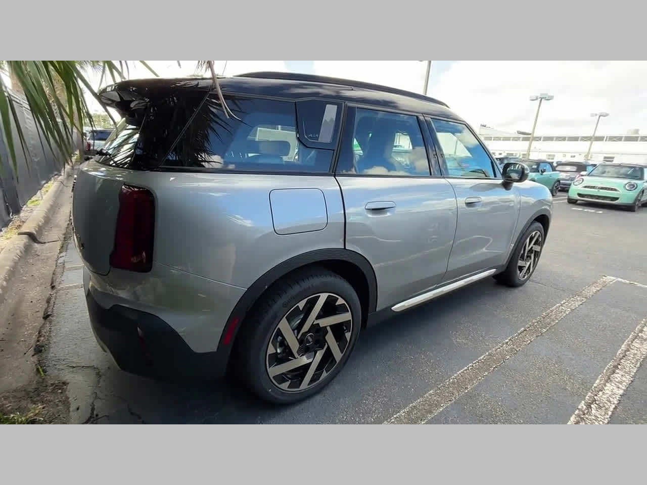 2026 MINI COUNTRYMAN SIGNATURE PLUS