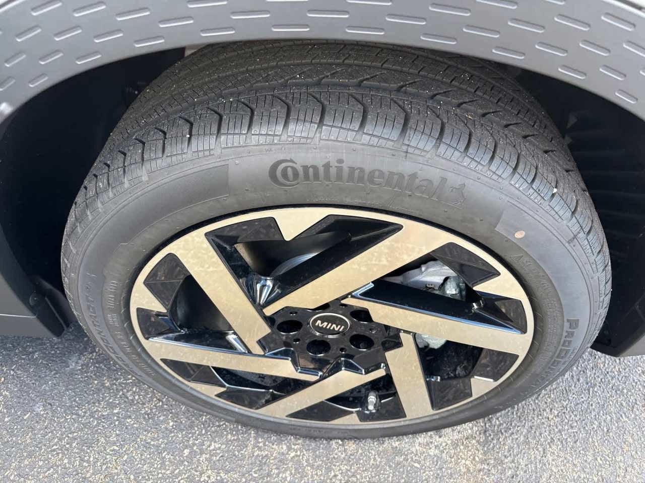 2026 MINI COUNTRYMAN SIGNATURE PLUS