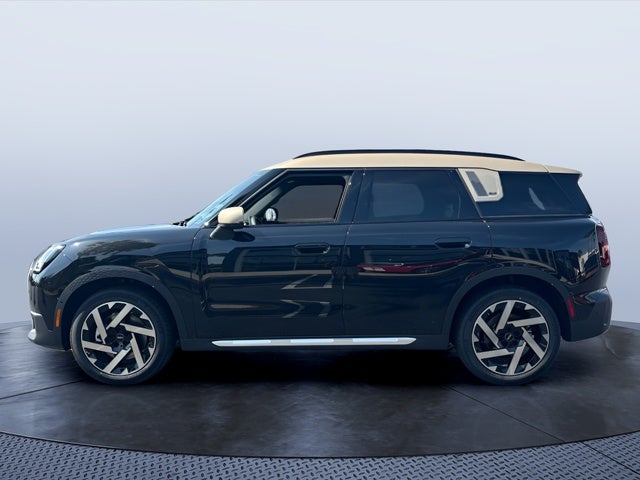 2027 MINI COUNTRYMAN ICONIC