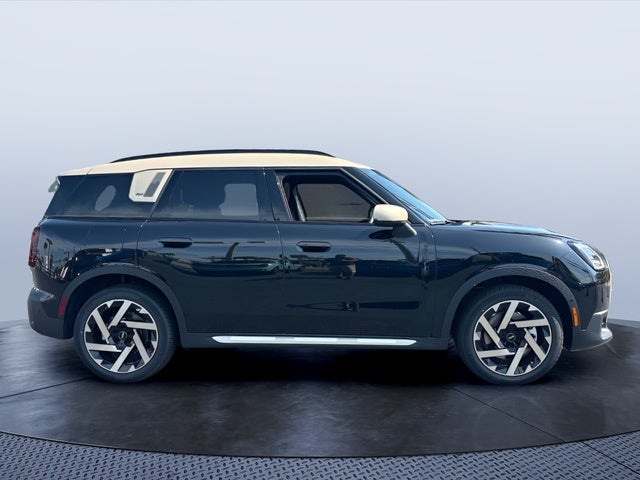 2027 MINI COUNTRYMAN ICONIC