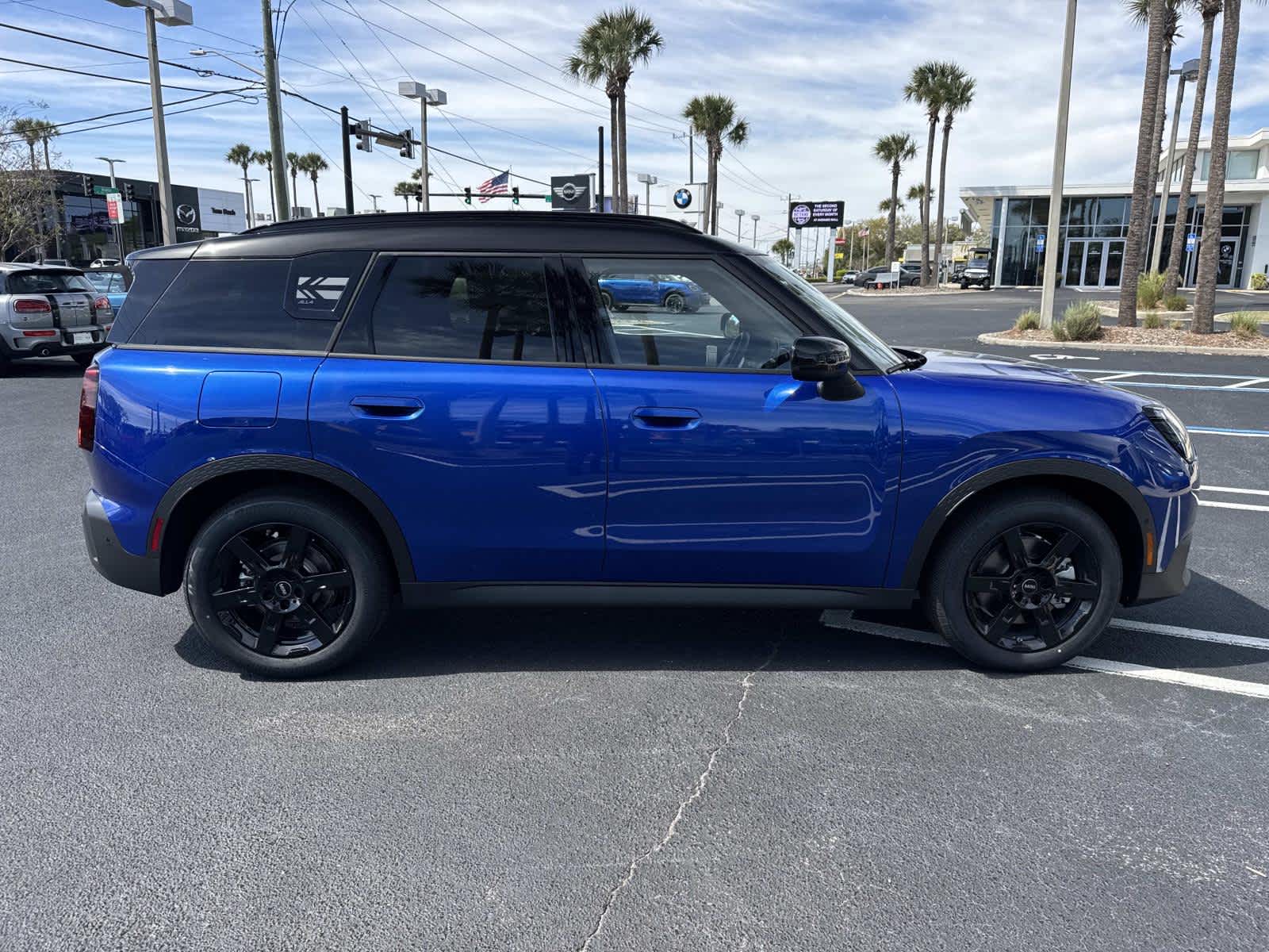 2026 MINI COUNTRYMAN OXFORD EDITION