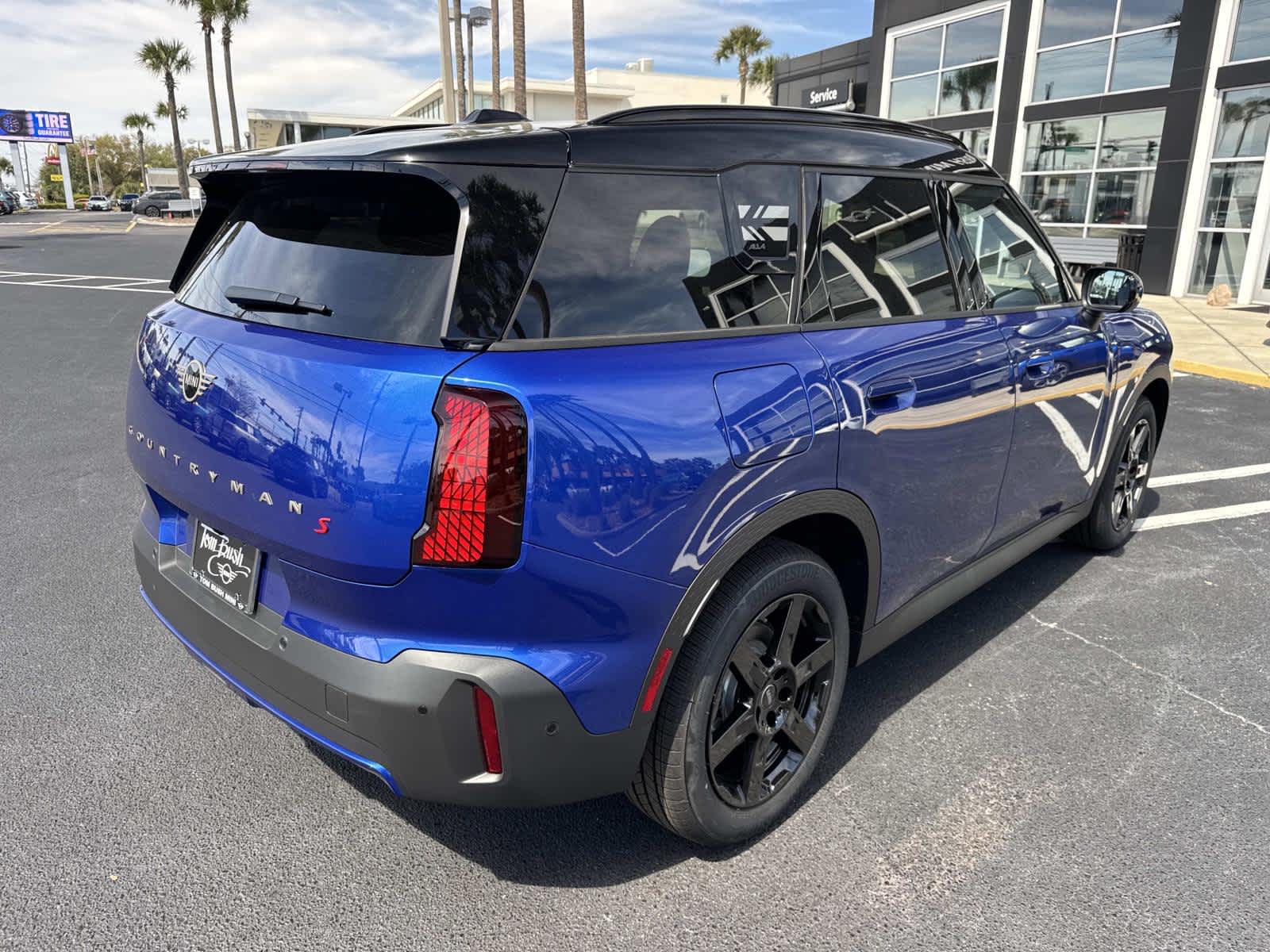 2026 MINI COUNTRYMAN OXFORD EDITION