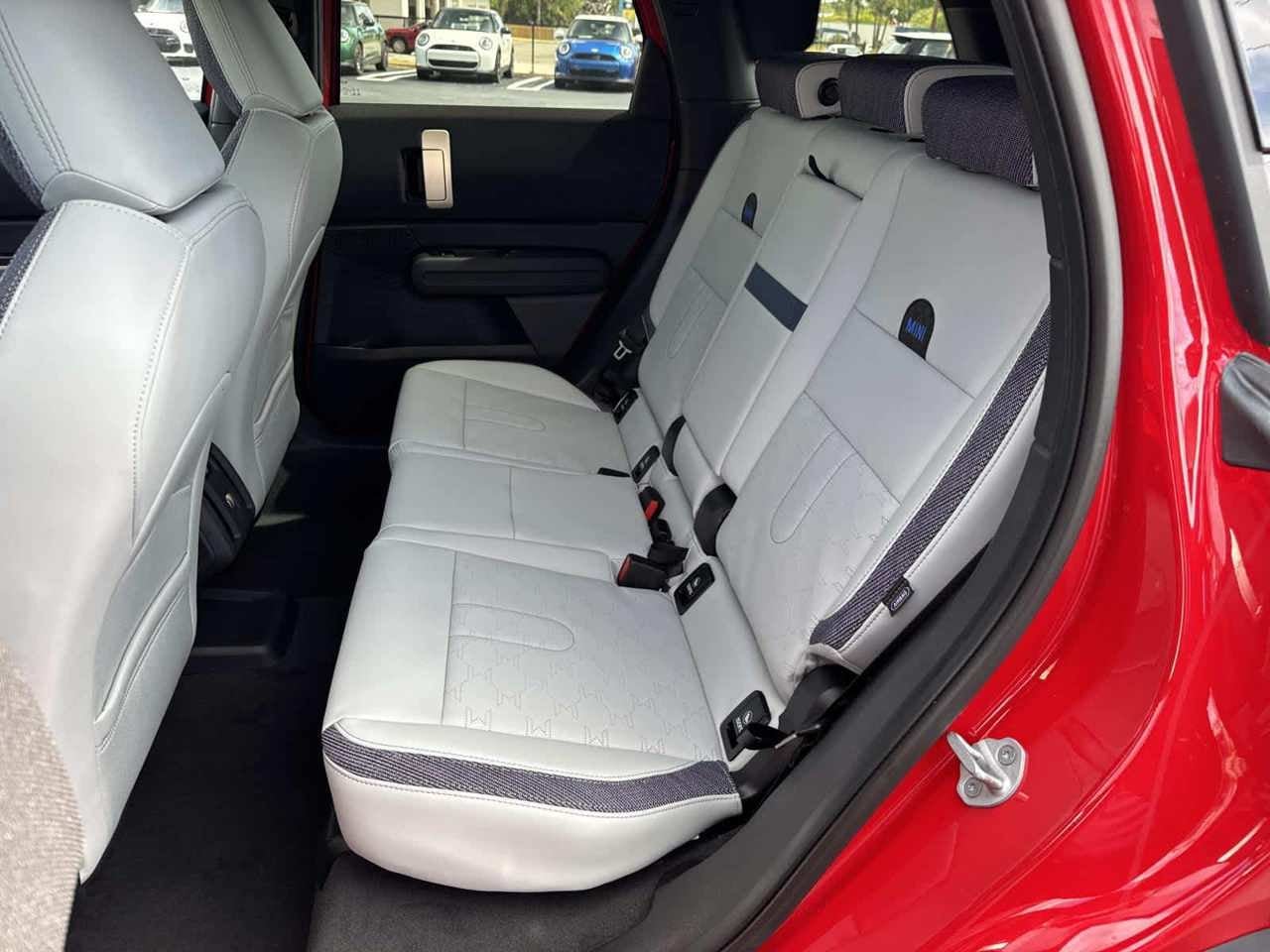 2026 MINI COUNTRYMAN OXFORD EDITION